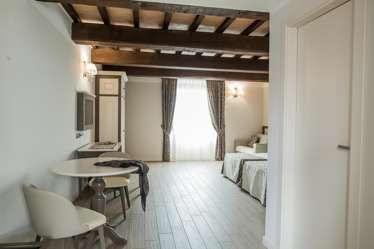 Tenuta d'Ausilio Vairano Patenora Esterno foto