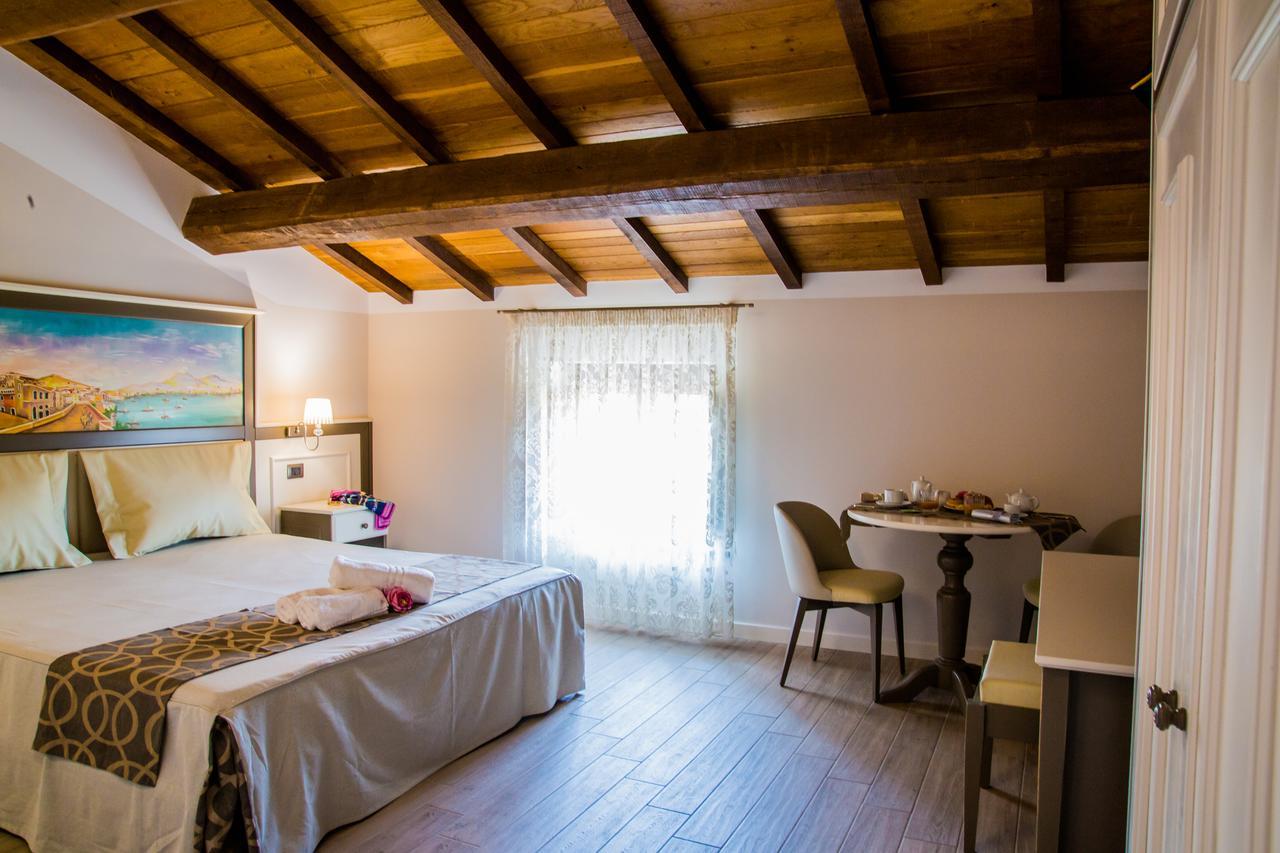 Tenuta d'Ausilio Vairano Patenora Esterno foto