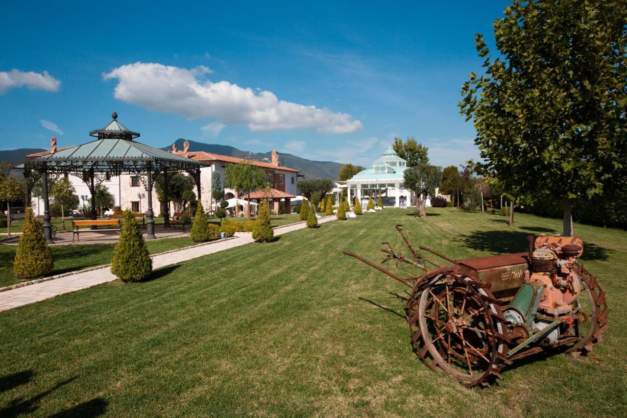 Tenuta d'Ausilio Vairano Patenora Esterno foto