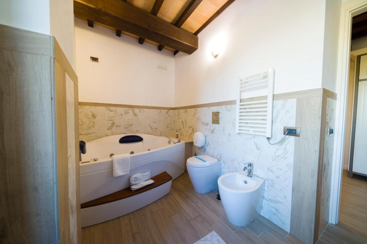 Tenuta d'Ausilio Vairano Patenora Esterno foto